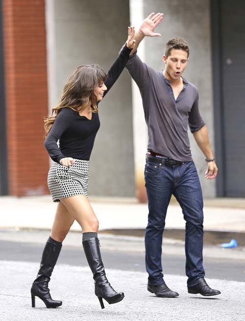 glee 4×01 lea and dean 3