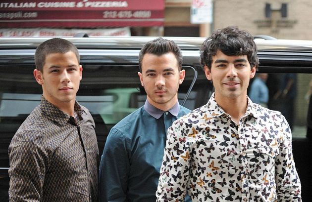Throwback Review: Jonas Brothers – A Little Bit Longer (2008), recenzja Karoliny Babik Throwback Review: Jonas Brothers – A Little Bit Longer (2008), recenzja Karoliny Babik