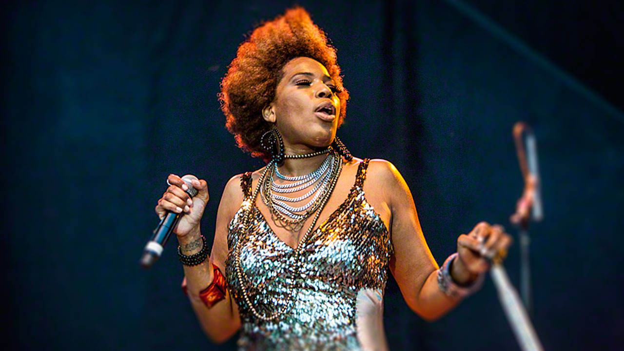 Macy Gray opowiada o nowym albumie i radach dla początkujących: „nienawidzę wyjaśniać moich piosenek” Macy Gray opowiada o nowym albumie i radach dla początkujących: „nienawidzę wyjaśniać moich piosenek”