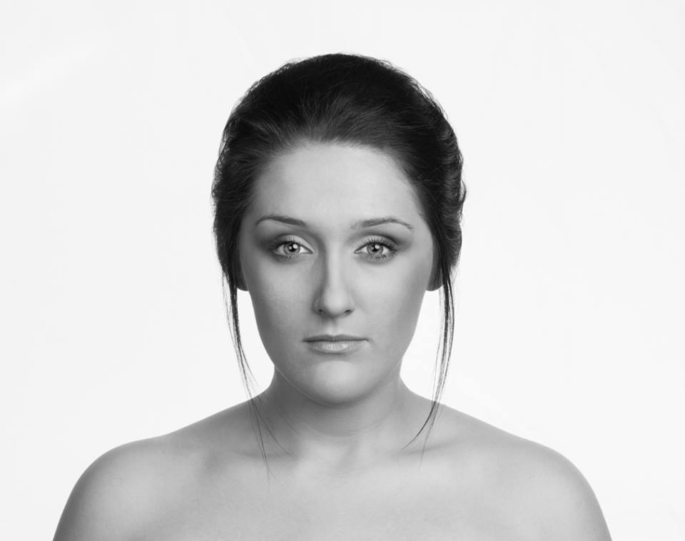 Marta Ławska pokonuje wszystkie wielkie gwiazdy i swoim debiutanckim singlem zdobywa szczyt naszej listy! „Loneliness” Utworem Tygodnia! Marta Ławska pokonuje wszystkie wielkie gwiazdy i swoim debiutanckim singlem zdobywa szczyt naszej listy! „Loneliness” Utworem Tygodnia!