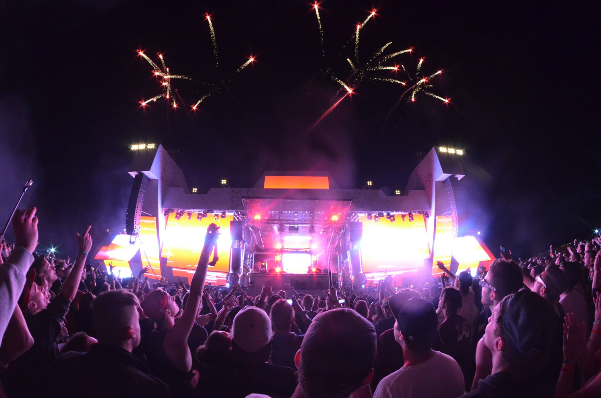Let It Roll Open Air 2015 – dzień pierwszy (30.08), relacja Joanny Gulewicz Let It Roll Open Air 2015 – dzień pierwszy (30.08), relacja Joanny Gulewicz