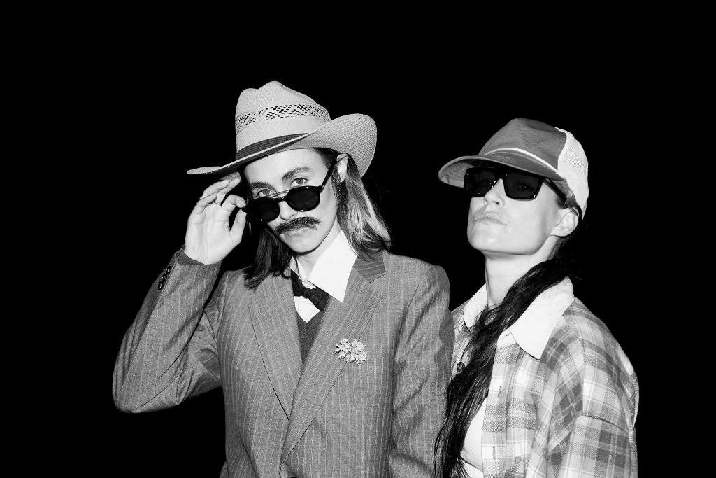 Duet CocoRosie wystąpił w Poznaniu. Relacje Zuzanny Janickiej i Kacpra Rogalewskiego Duet CocoRosie wystąpił w Poznaniu. Relacje Zuzanny Janickiej i Kacpra Rogalewskiego