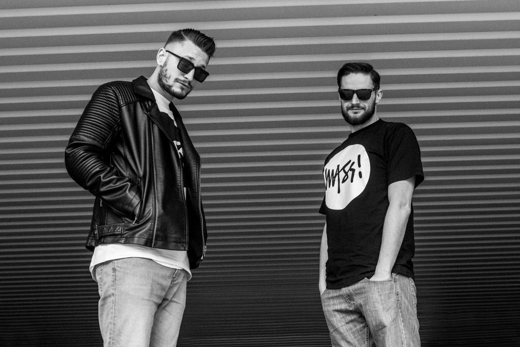 Dwa Sławy zapowiadają nowy album Dwa Sławy zapowiadają nowy album