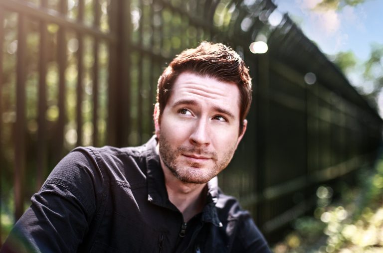 Owl City udostępnił w sieci swój najnowszy utwór