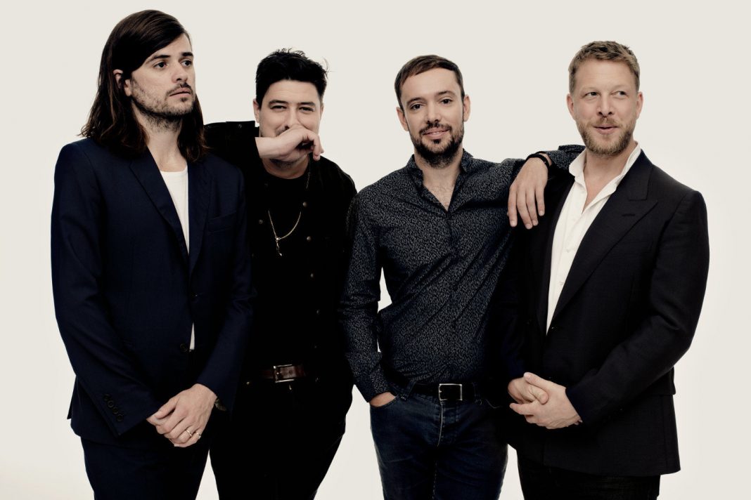Marcus Mumford wyznaje, że błagał Winstona Marshalla, aby nie opuszczał Mumford & Sons Marcus Mumford wyznaje, że błagał Winstona Marshalla, aby nie opuszczał Mumford & Sons