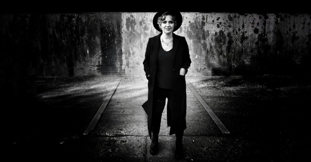 Patrycja Kosiarkiewicz prezentuje singiel „Nadmiar” Patrycja Kosiarkiewicz prezentuje singiel „Nadmiar”