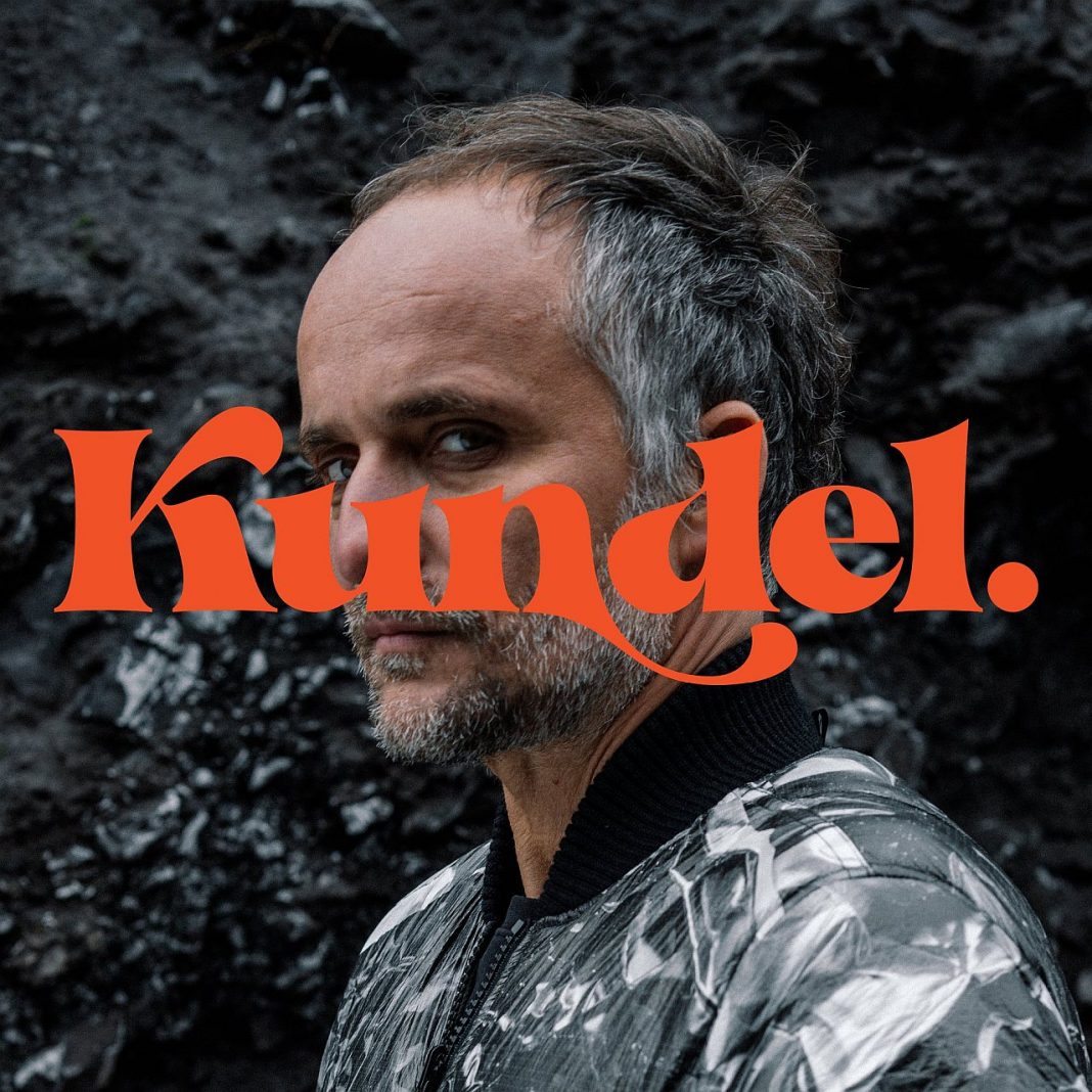 Artur Rojek żegna się z Kundlem Artur Rojek żegna się z Kundlem
