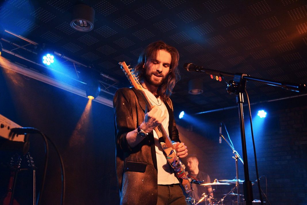 Koncert Pawła Izdebskiego w Gliwicach. Fotorelacja Nikoli Niny Skopowskiej Koncert Pawła Izdebskiego w Gliwicach. Fotorelacja Nikoli Niny Skopowskiej