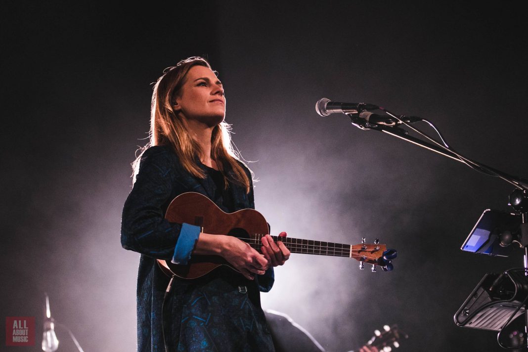 Mikromusic w duecie z Dawidem Tyszkowskim. Posłuchajcie singla Wrony Mikromusic w duecie z Dawidem Tyszkowskim. Posłuchajcie singla Wrony