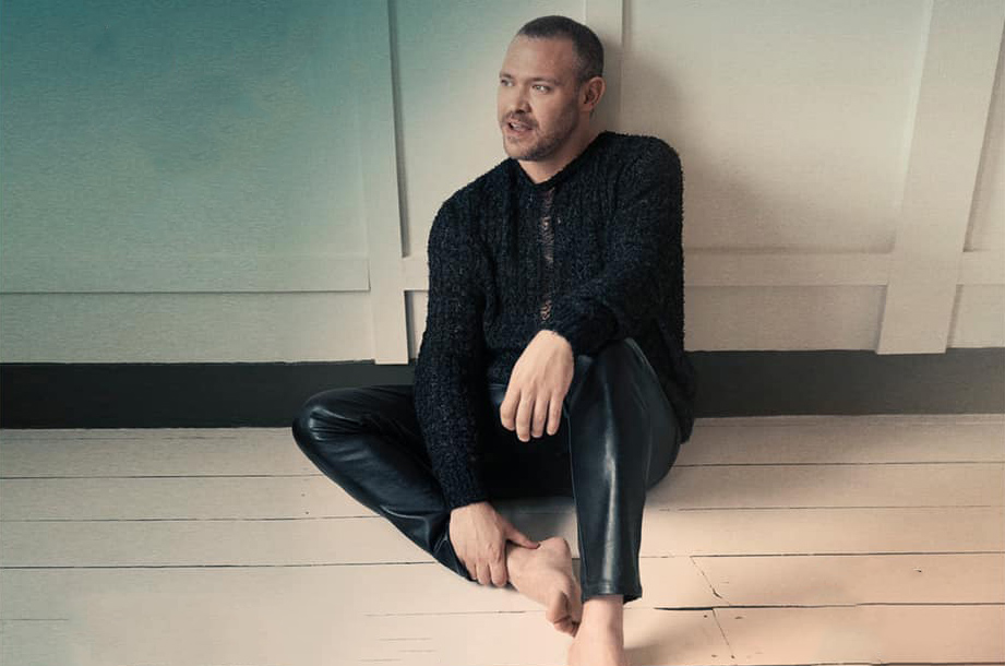 Will Young powraca z nową piosenką. Album i film dokumentalny w drodze Will Young powraca z nową piosenką. Album i film dokumentalny w drodze