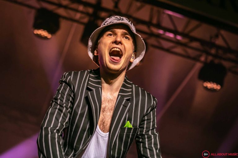 Mata z niemałą niespodzianką – 3 płytowy album #MATA2040