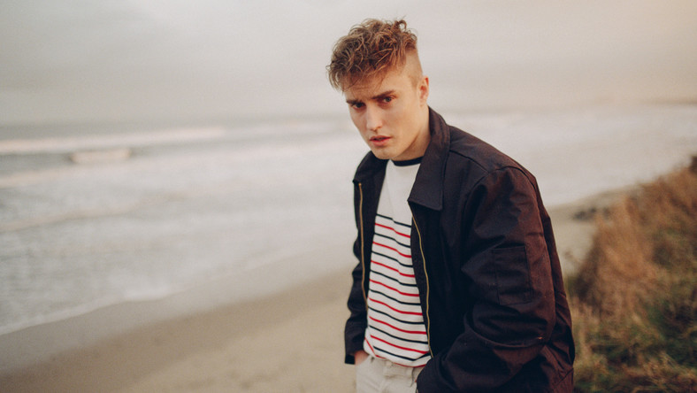 Sam Fender z wersją deluxe People Watching Sam Fender z wersją deluxe People Watching