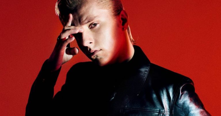 Wariat przyjeżdża do Torunia czyli nowy koncert Piotra Zioły