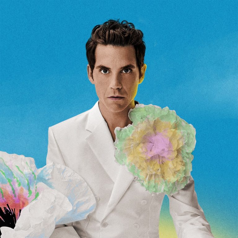 MIKA powraca z singlem Modern Times