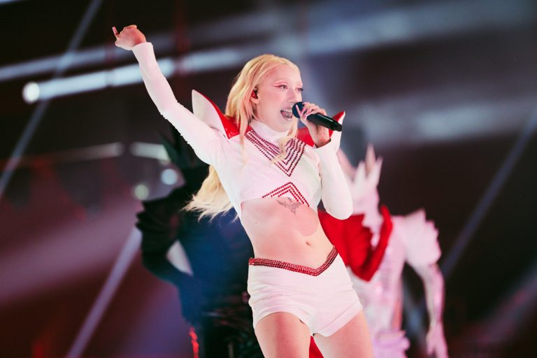 Luna zapowiada swój pierwszy niezależny album – Fairy Pop