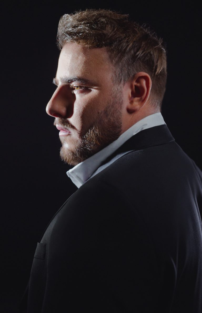 Krystian Ochman prezentuje nowy album
