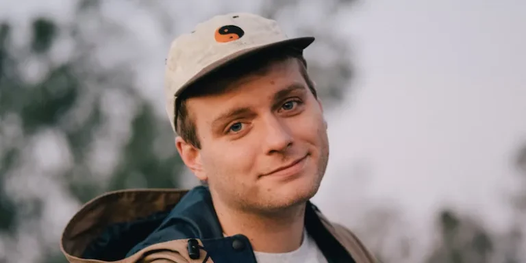 Mac DeMarco prezentuje nowy singiel Holy