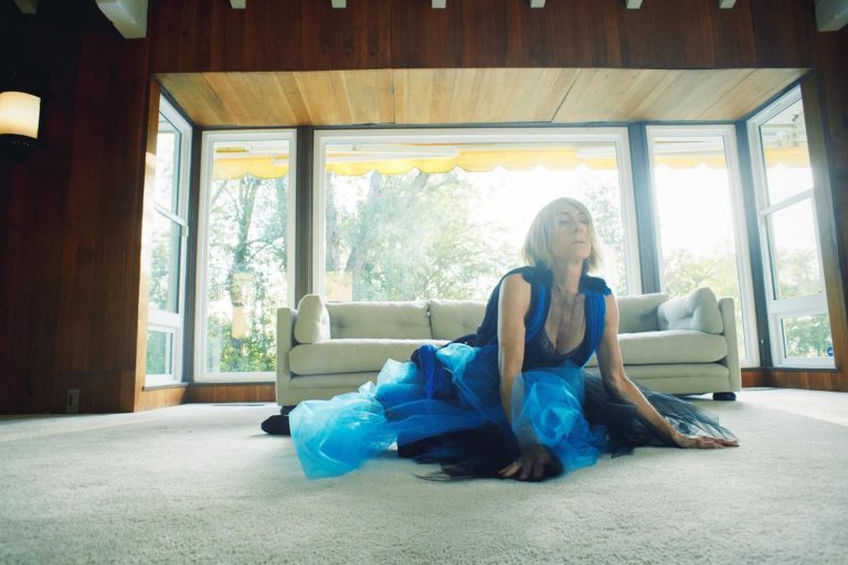 Głośny powrót Kim Gordon. Posłuchajcie nowego materiału
